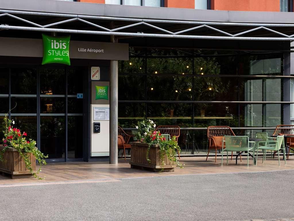 Ibis Styles Lille Aeroport Lesquin Exterior foto
