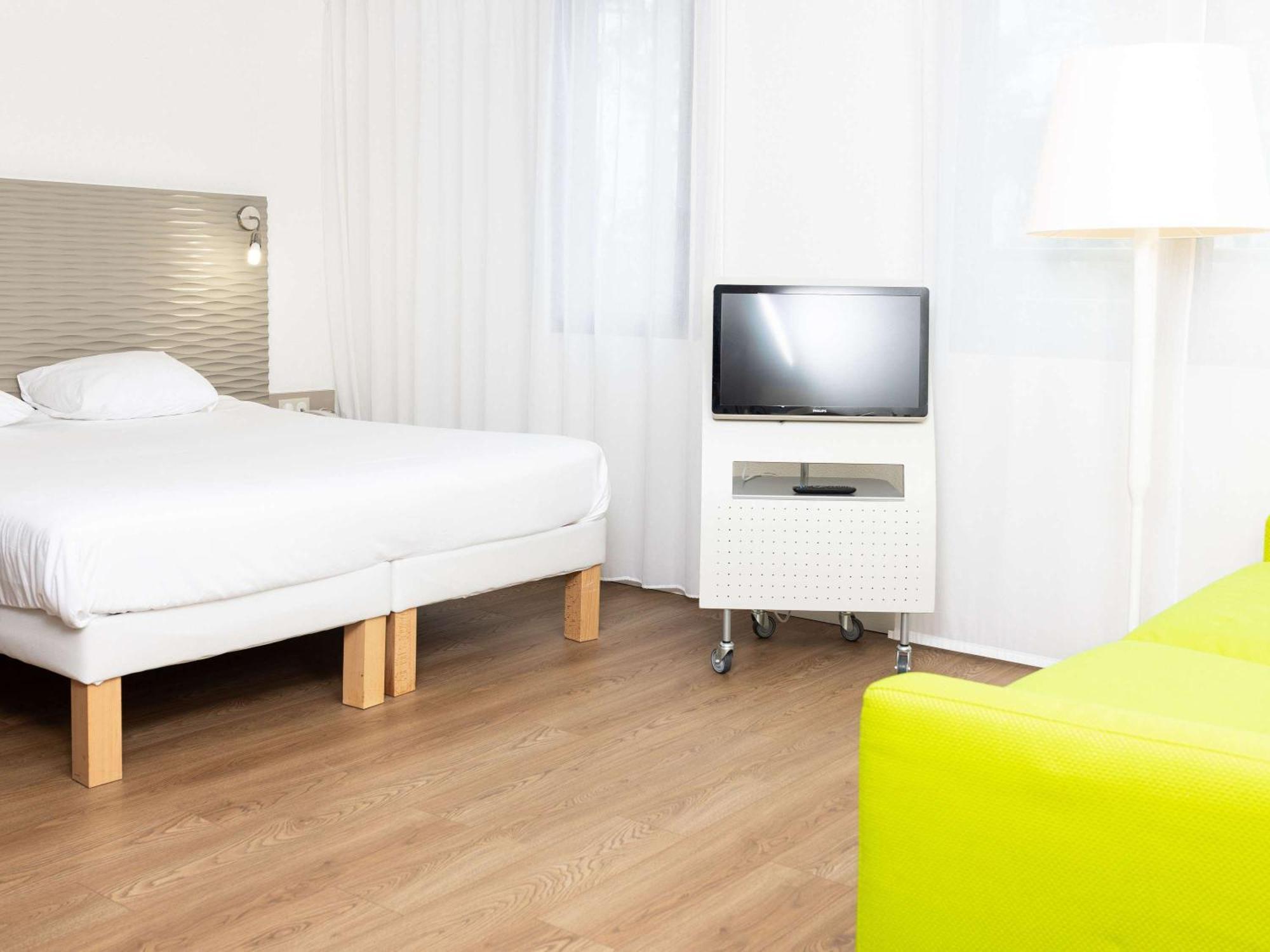 Ibis Styles Lille Aeroport Lesquin Exterior foto