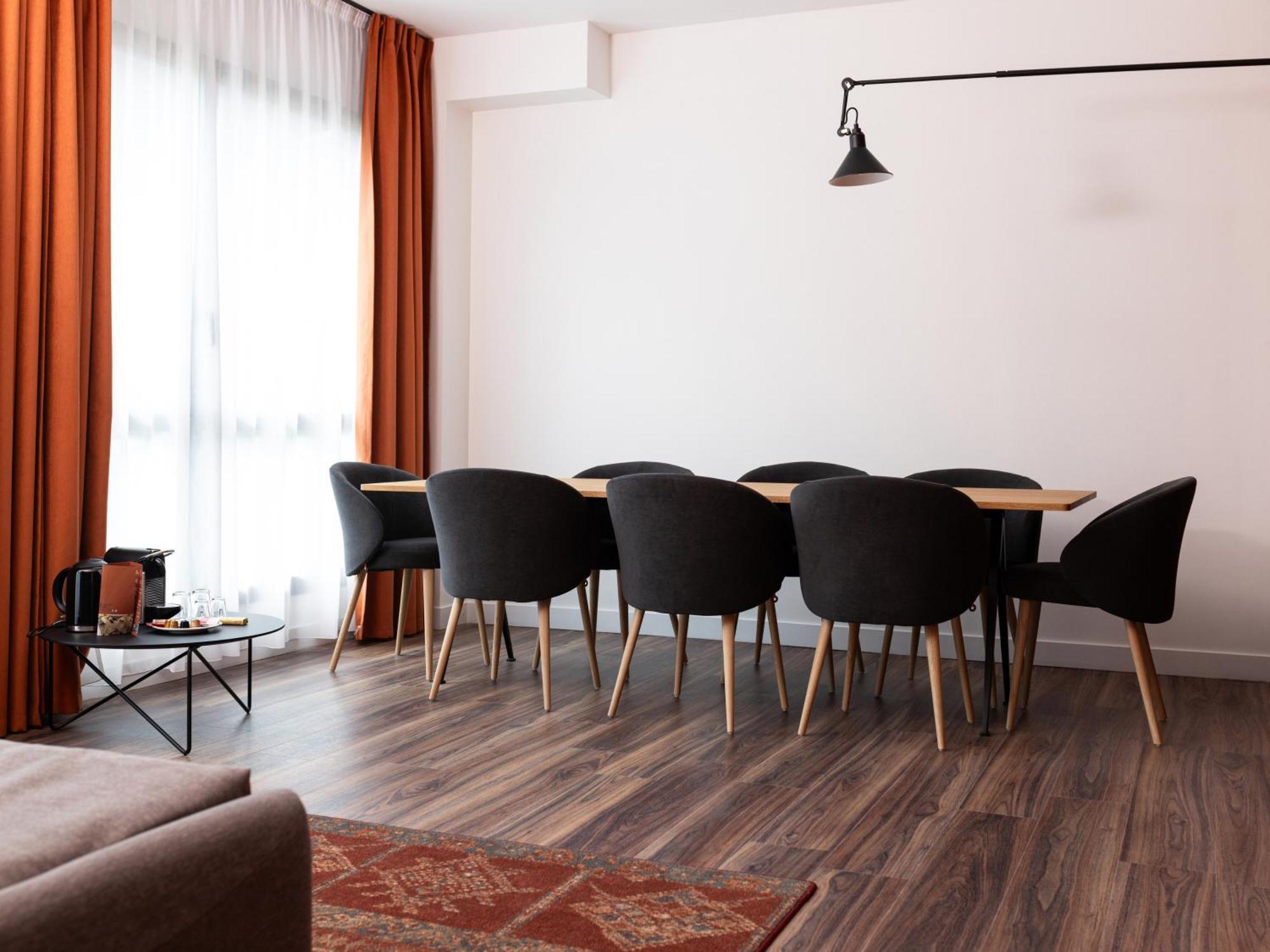 Ibis Styles Lille Aeroport Lesquin Exterior foto