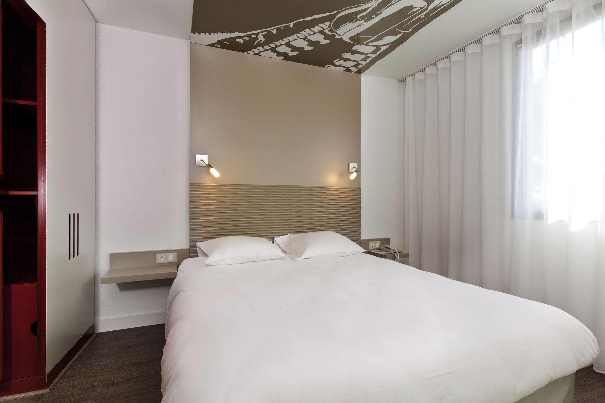 Ibis Styles Lille Aeroport Lesquin Exterior foto